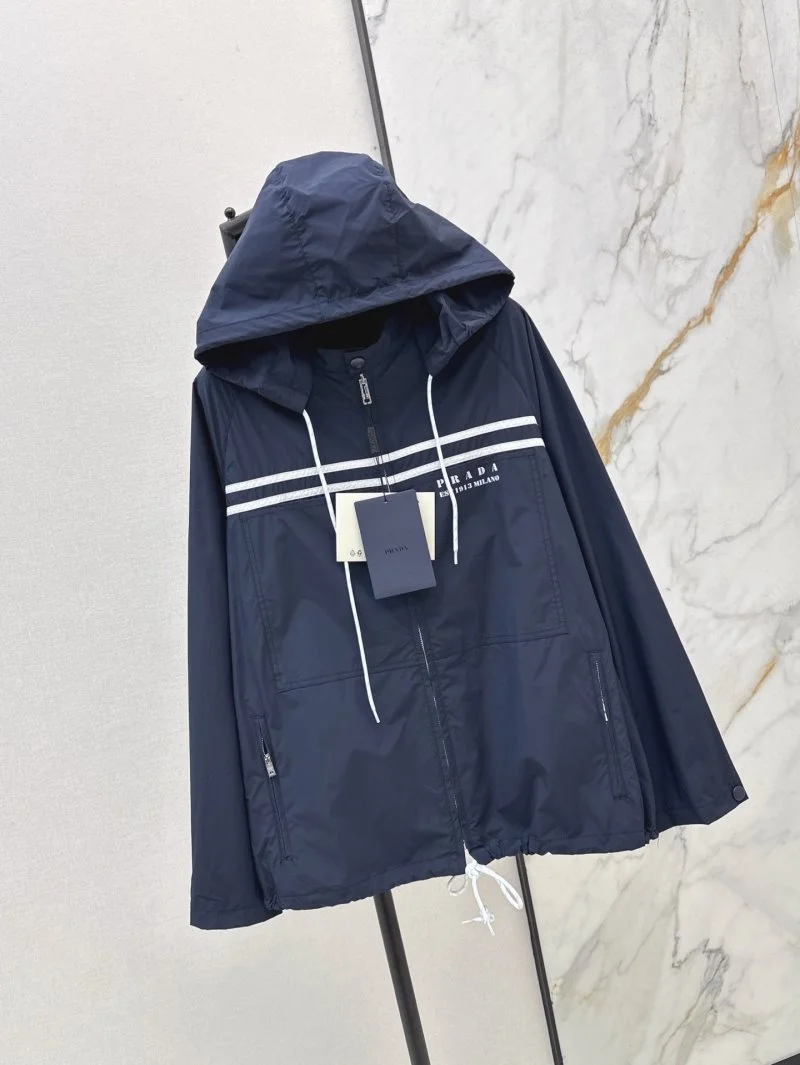 Prada Outwear EyeCatching 165848