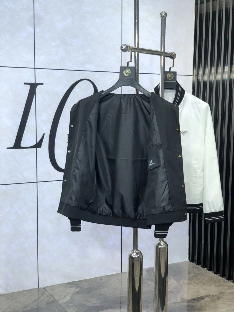 Refined Prada Outwear 169453