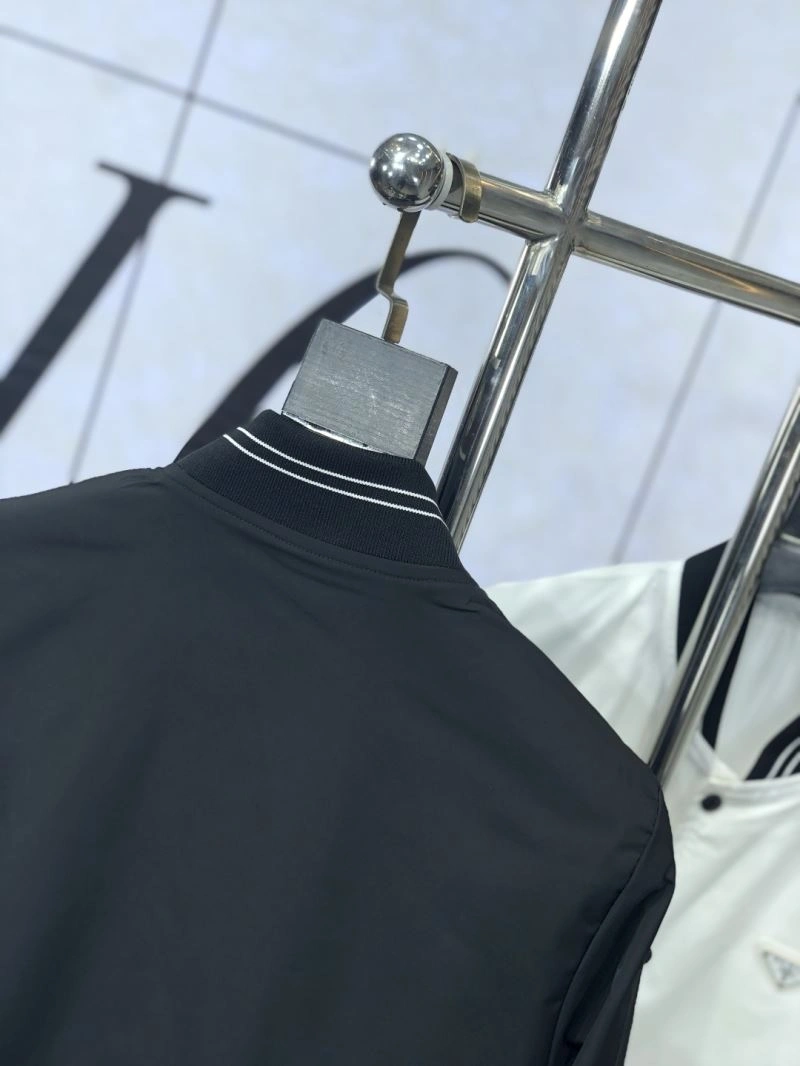 Refined Prada Outwear 169453