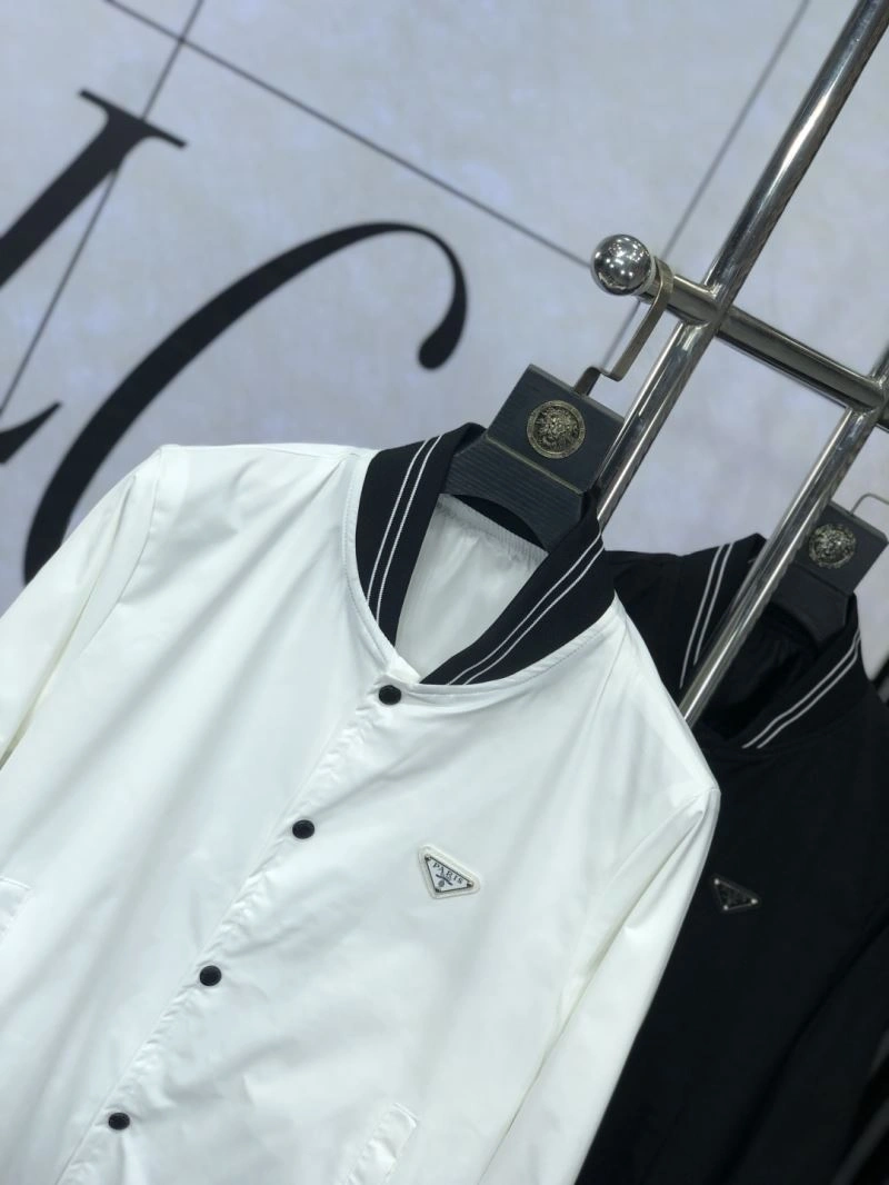 Prada Outwear Fashionable 169479