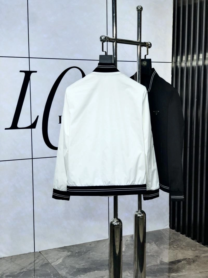 Prada Outwear Fashionable 169479