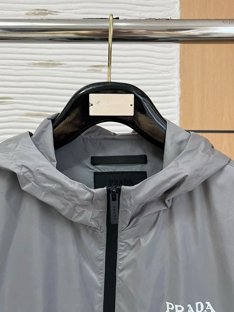 Breathable Prada Outwear 169512