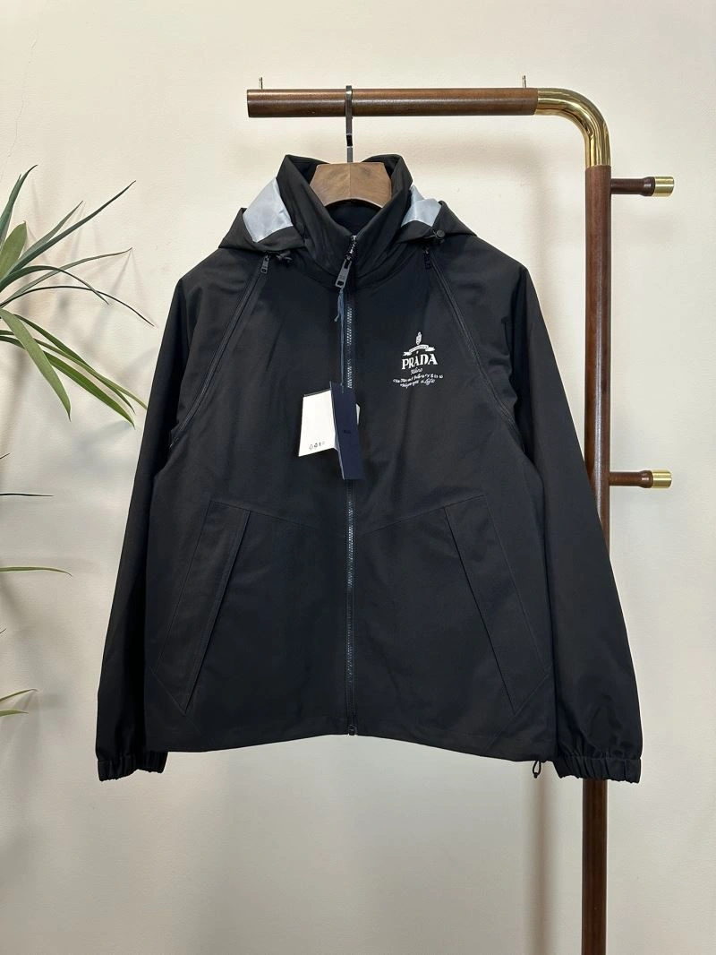 Fashionable Prada Outwear 169456