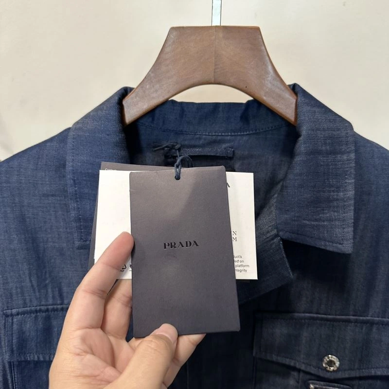 Prada Outwear Compact 169455