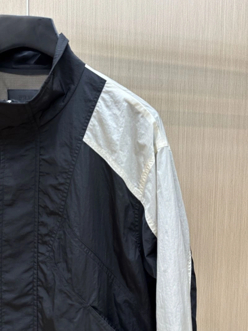 AllSeason Prada Outwear 169436