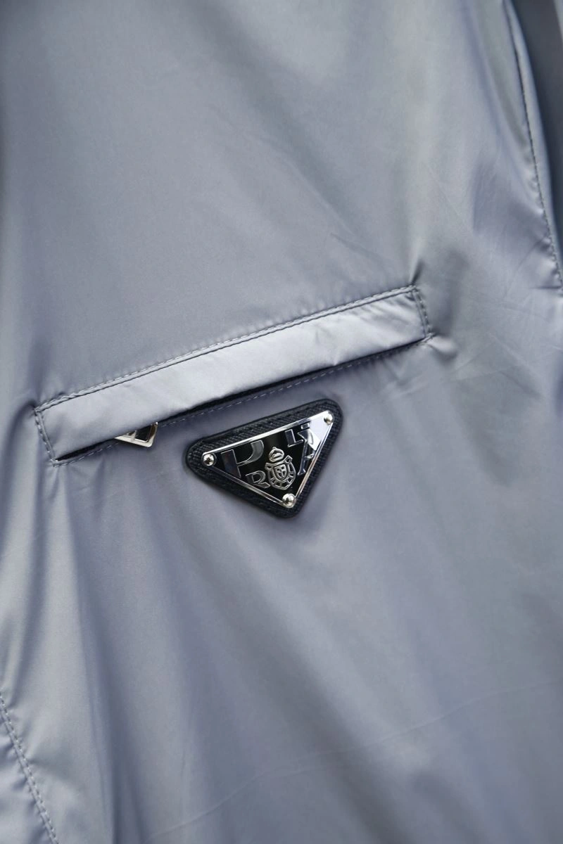 Prada Outwear Effortless 169429