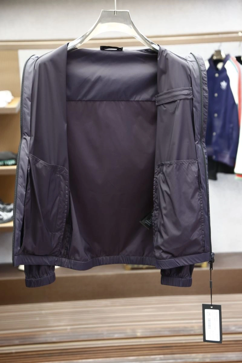 Unique Prada Outwear 169427