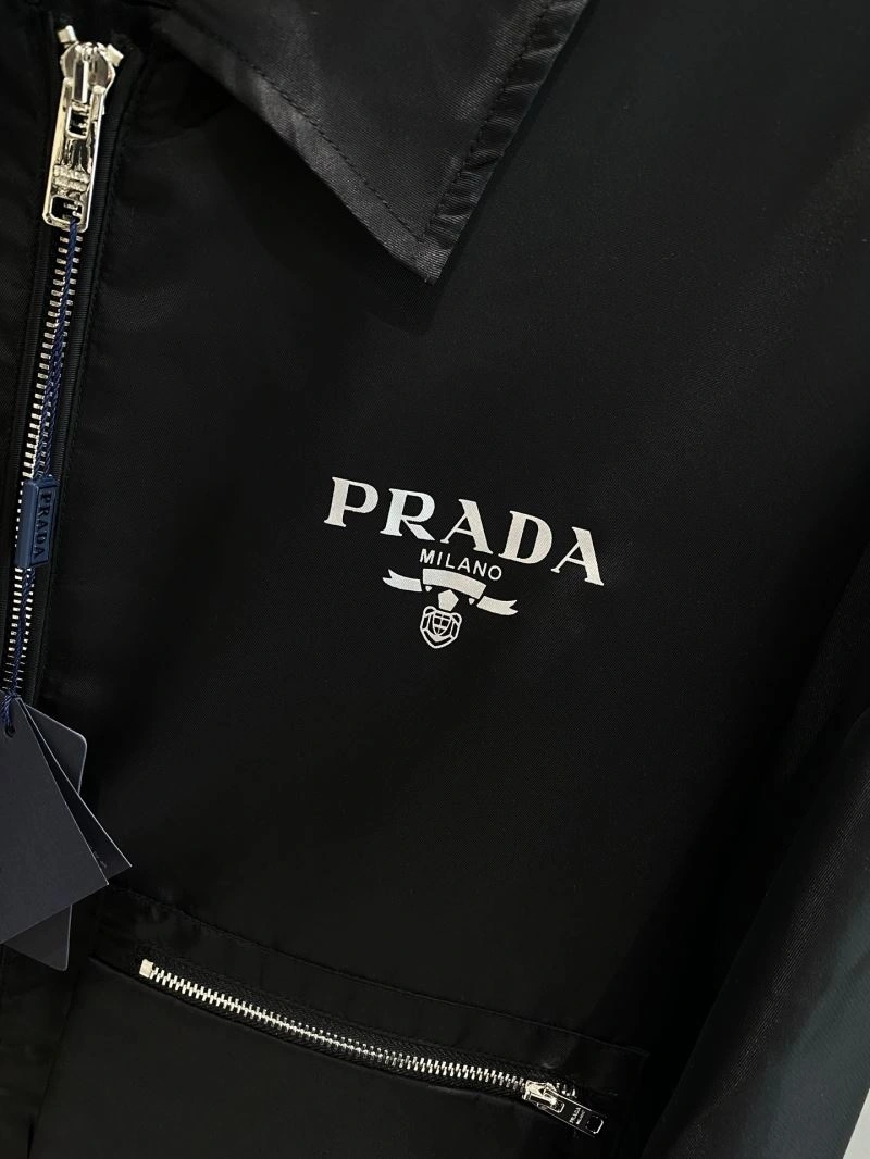 Flexible Prada Outwear 169424