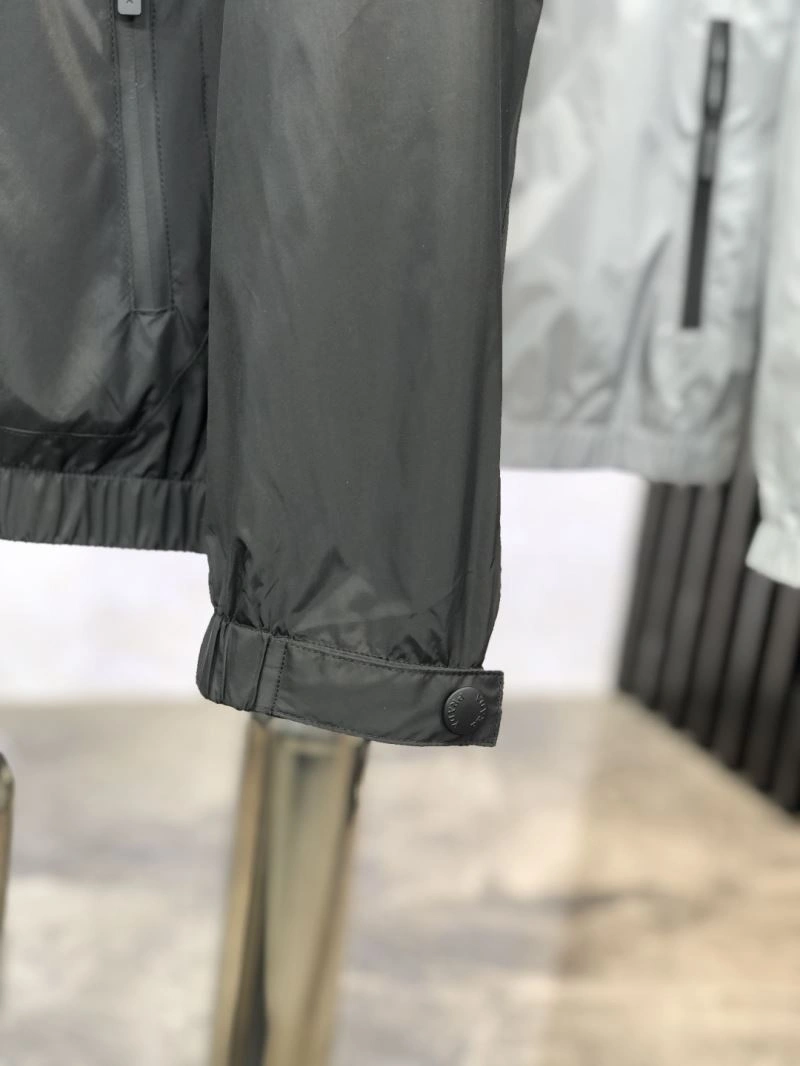FashionForward Prada Outwear 169418