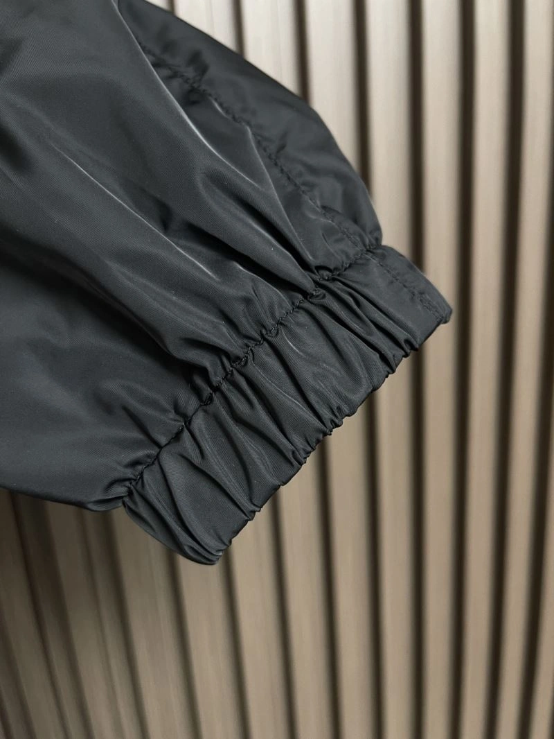Prada Outwear Breathable 169402