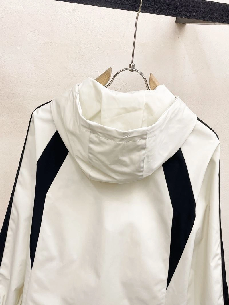 Prada Outwear Classic 169406