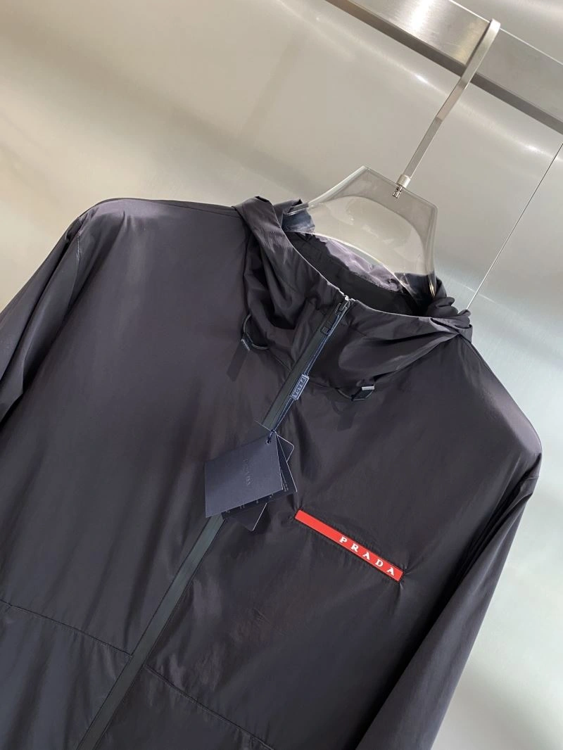 Durable Prada Outwear 168844