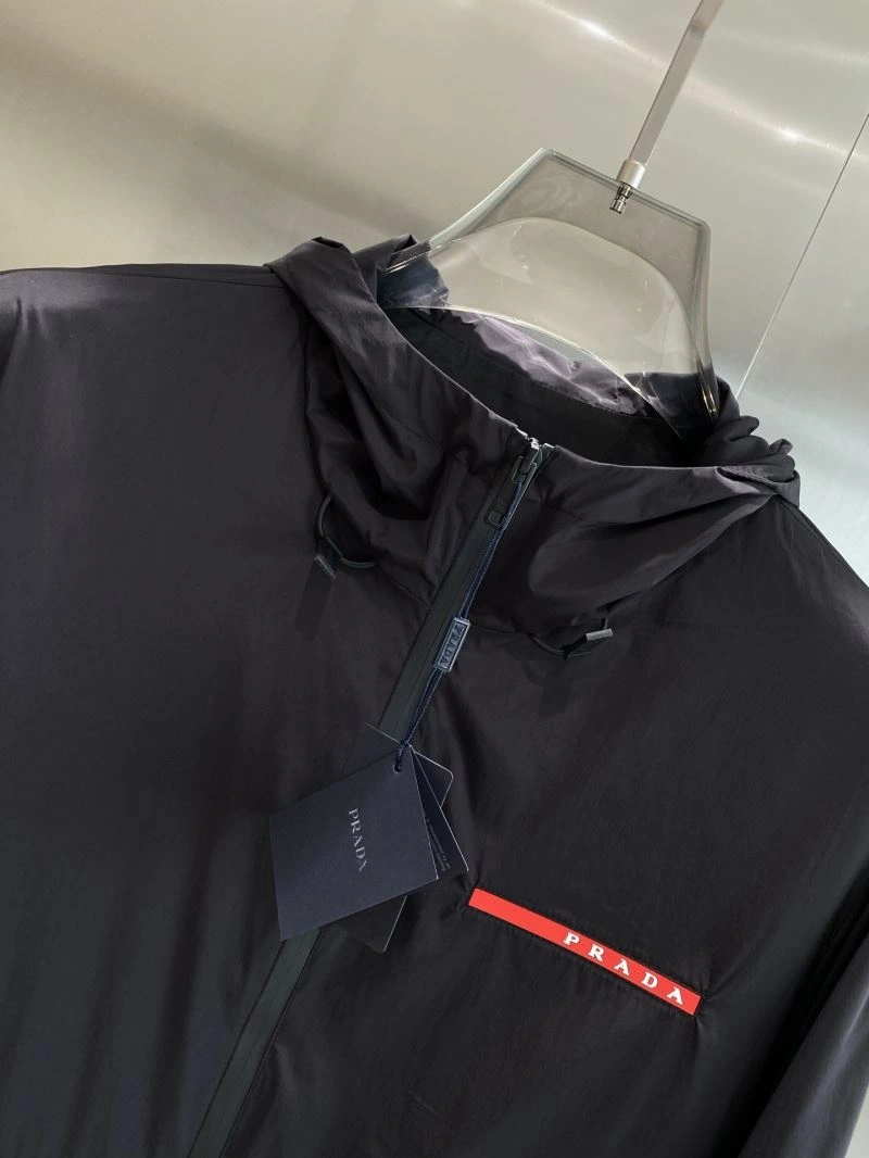 Durable Prada Outwear 168844