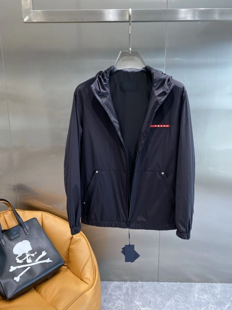 Durable Prada Outwear 168844