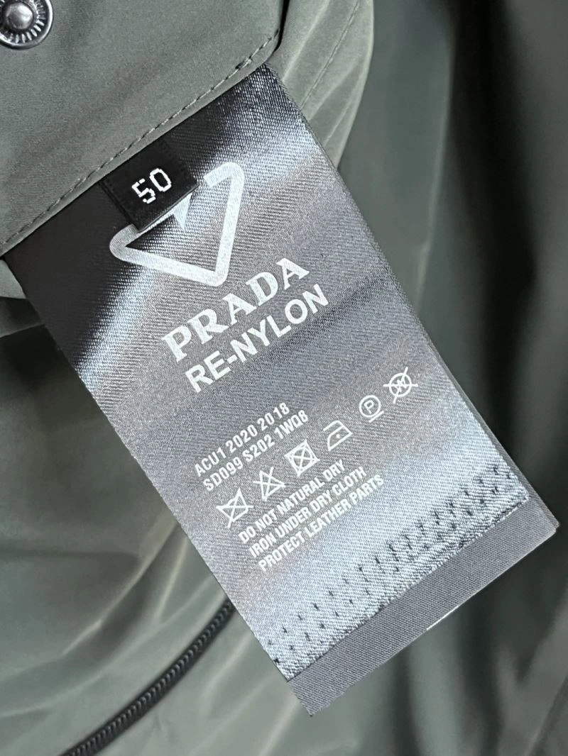 Unique Prada Outwear 168843