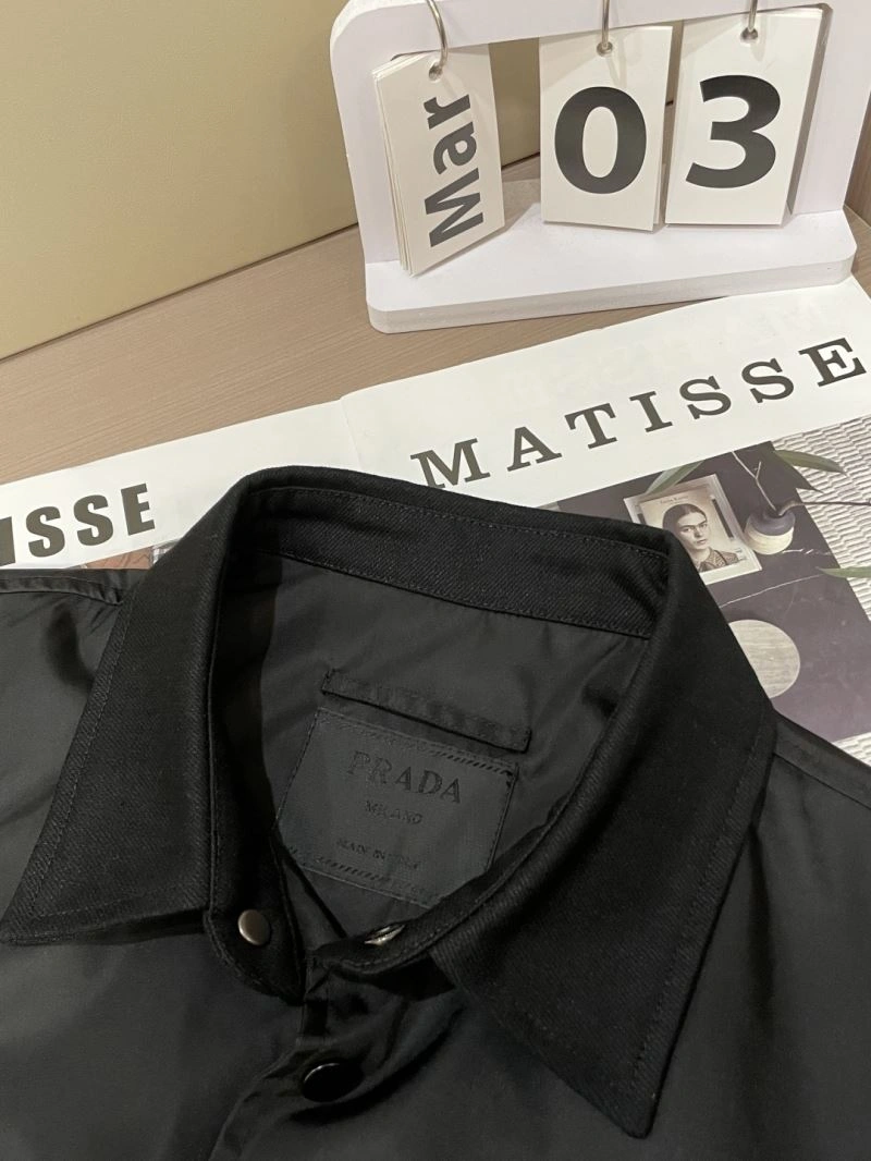 Minimalist Prada Outwear 168835