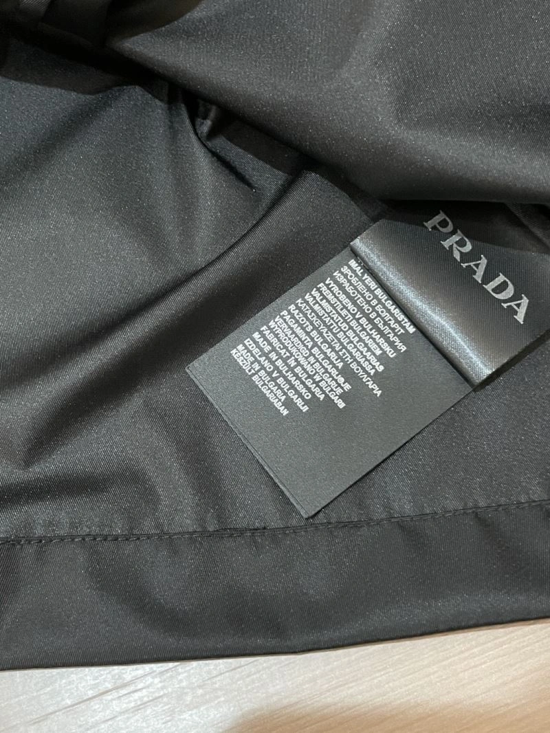 Minimalist Prada Outwear 168835