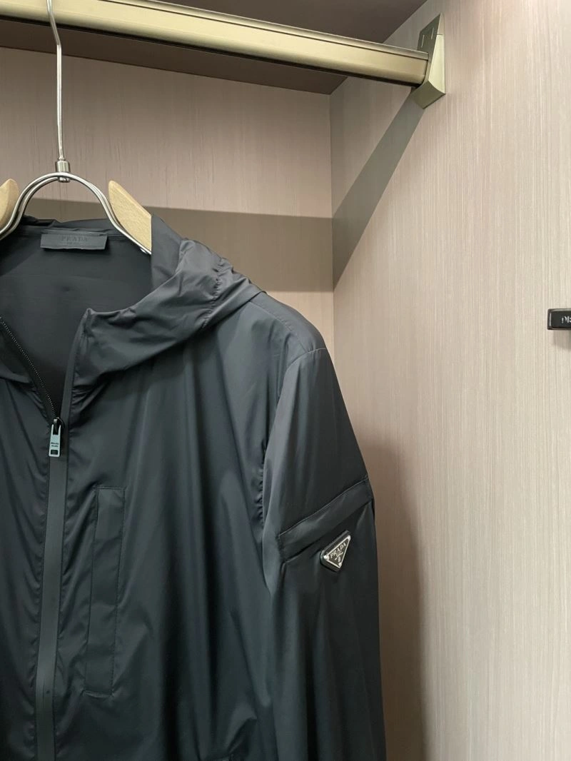Original Prada Outwear 168833