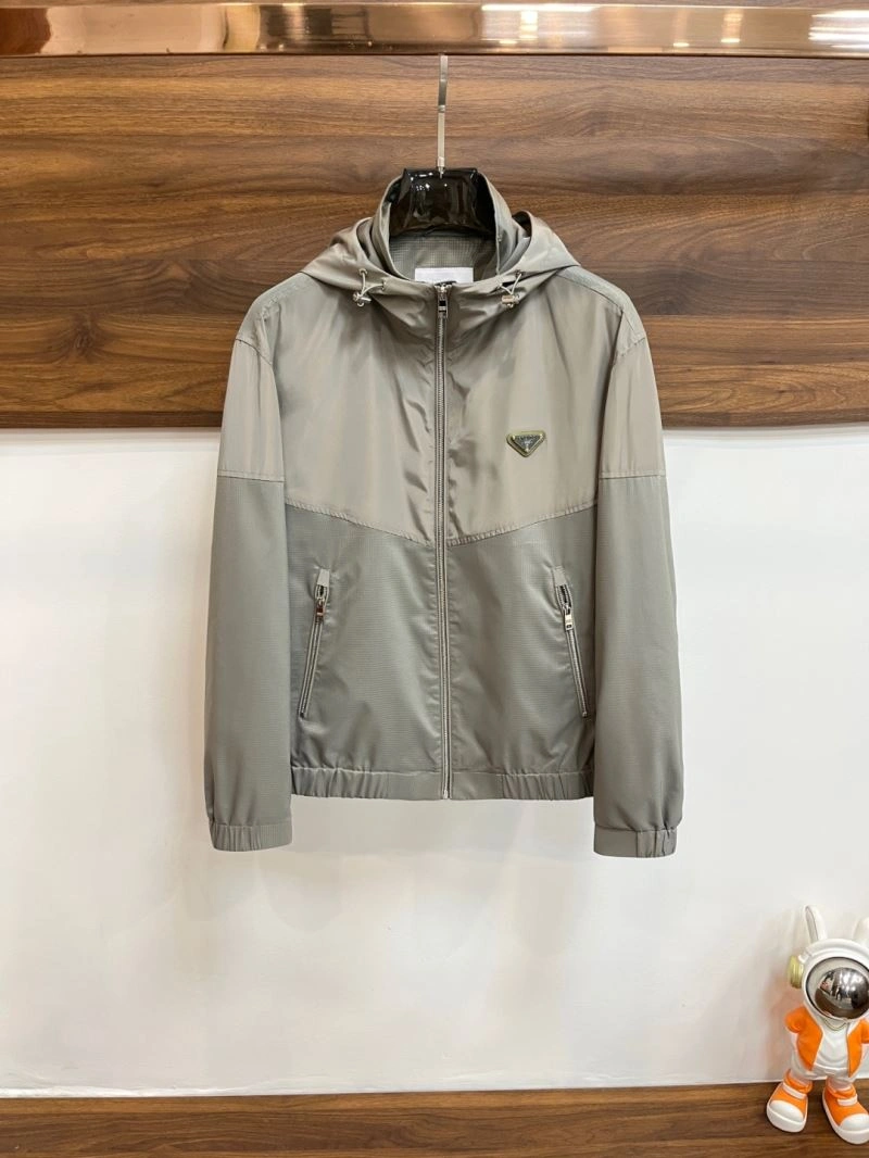 Lightweight Prada Outwear 168827