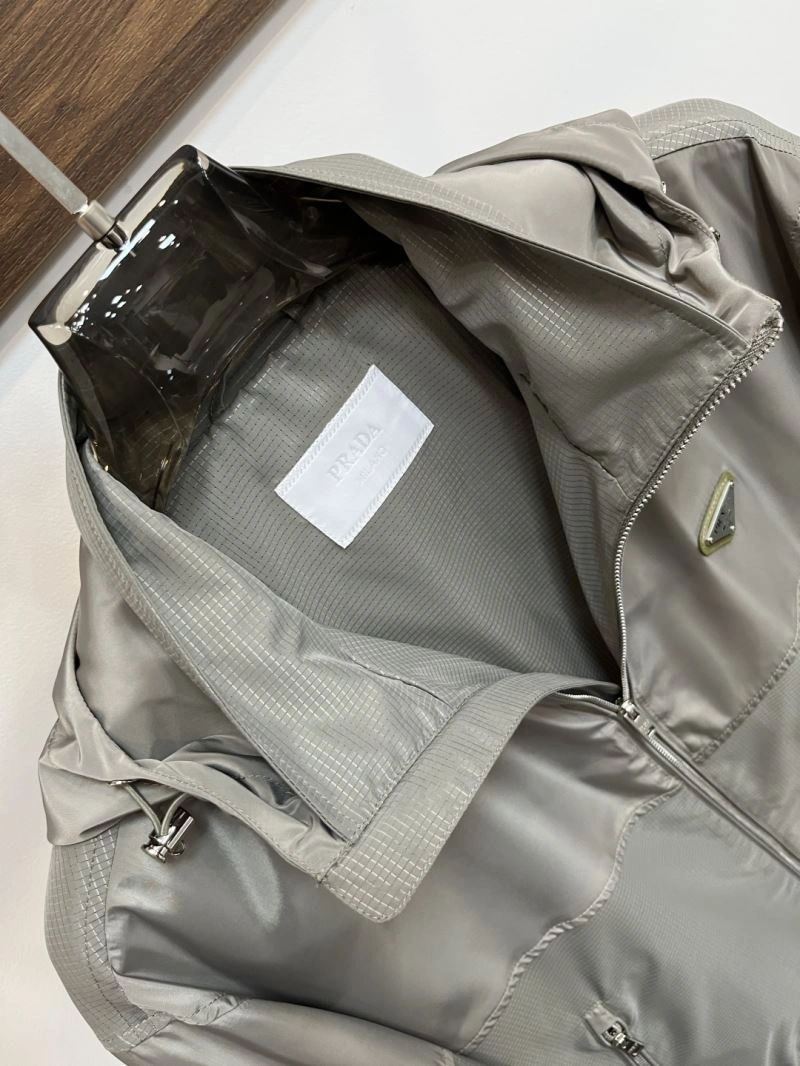 Lightweight Prada Outwear 168827