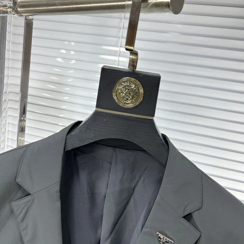 Resilient Prada Outwear 168821