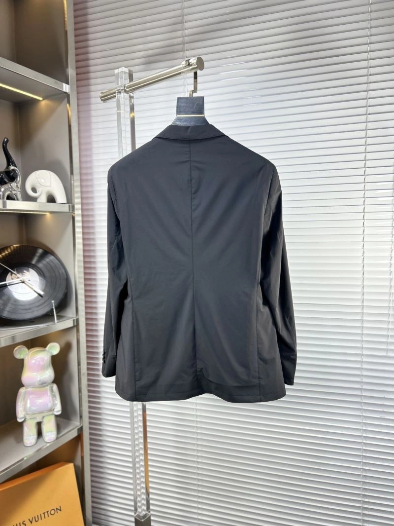 GoAnywhere Prada Outwear 168819