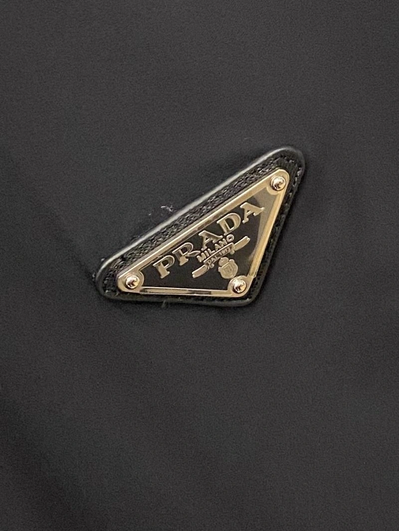 Resilient Prada Outwear 168855