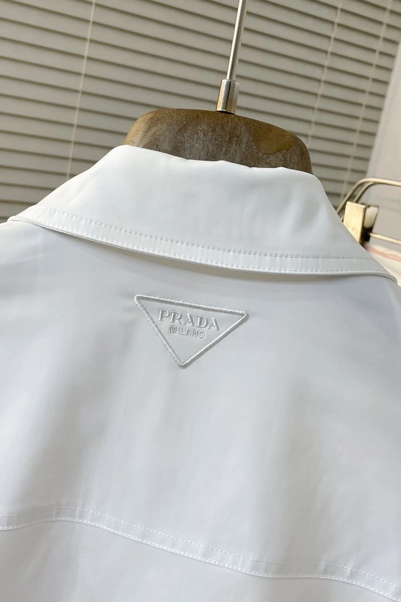 Comfortable Prada Outwear 168815