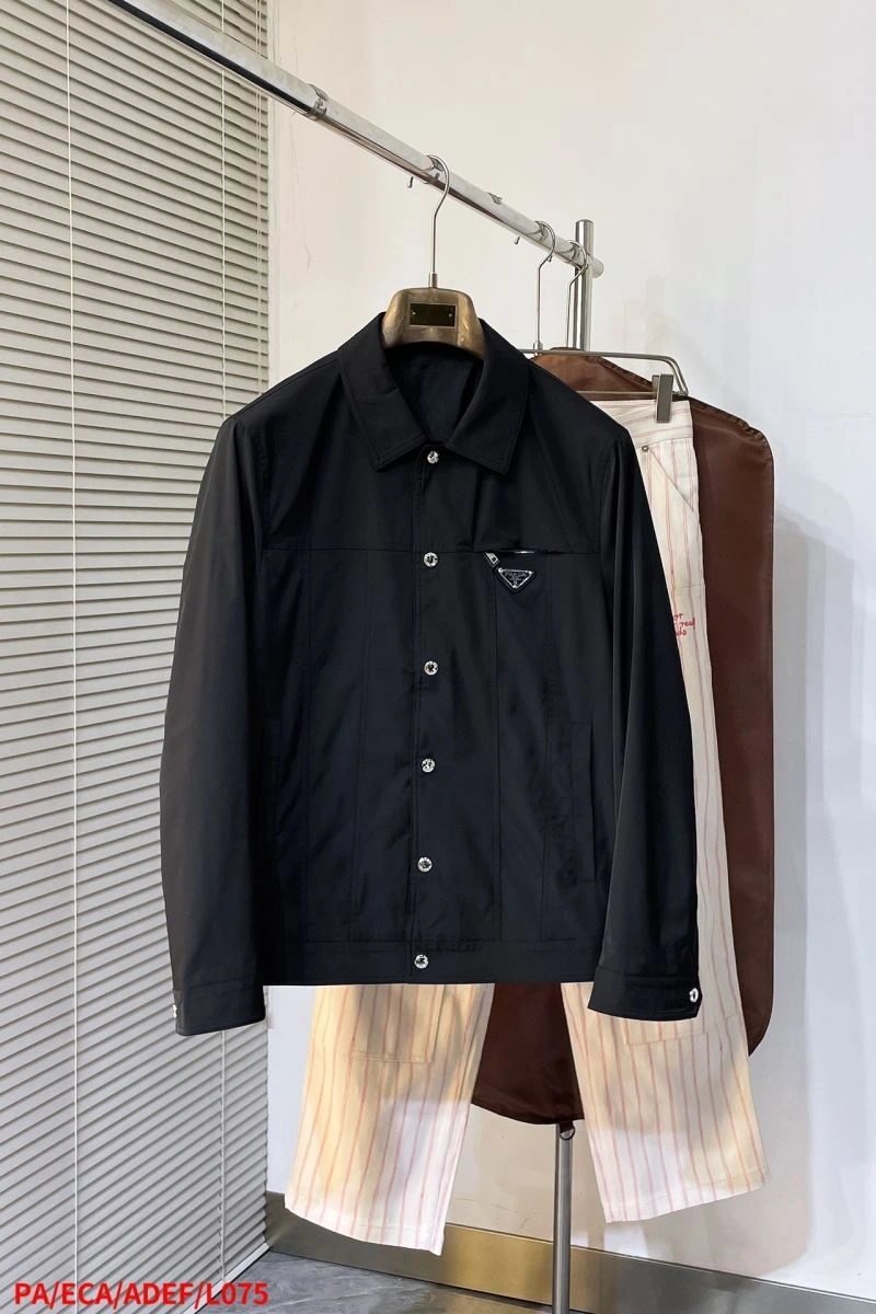 Comfortable Prada Outwear 168815