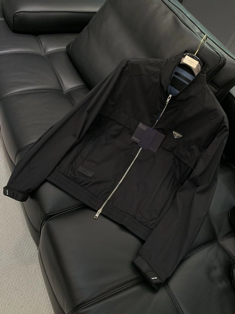 Prada Outwear Chic 168806