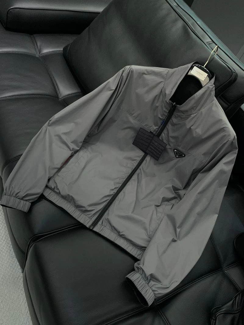 MultiPurpose Prada Outwear 168812
