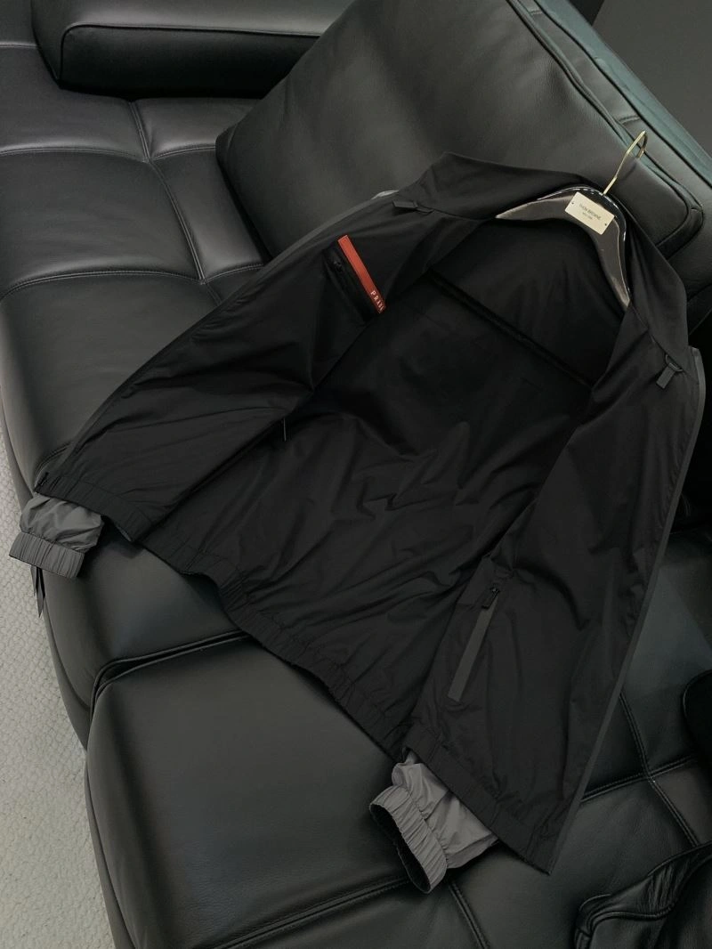 MultiPurpose Prada Outwear 168812