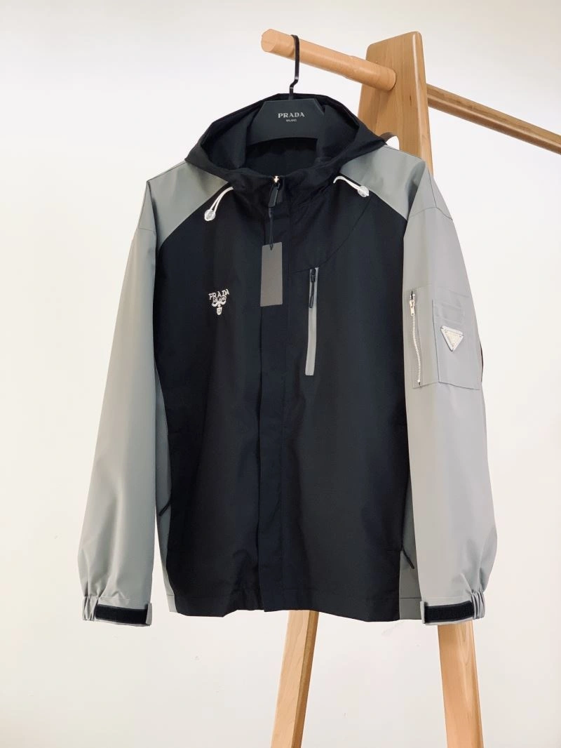 Snug Prada Outwear 168802