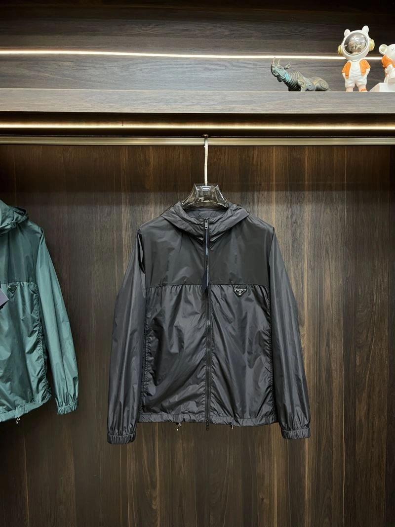 Premium Prada Outwear 168854