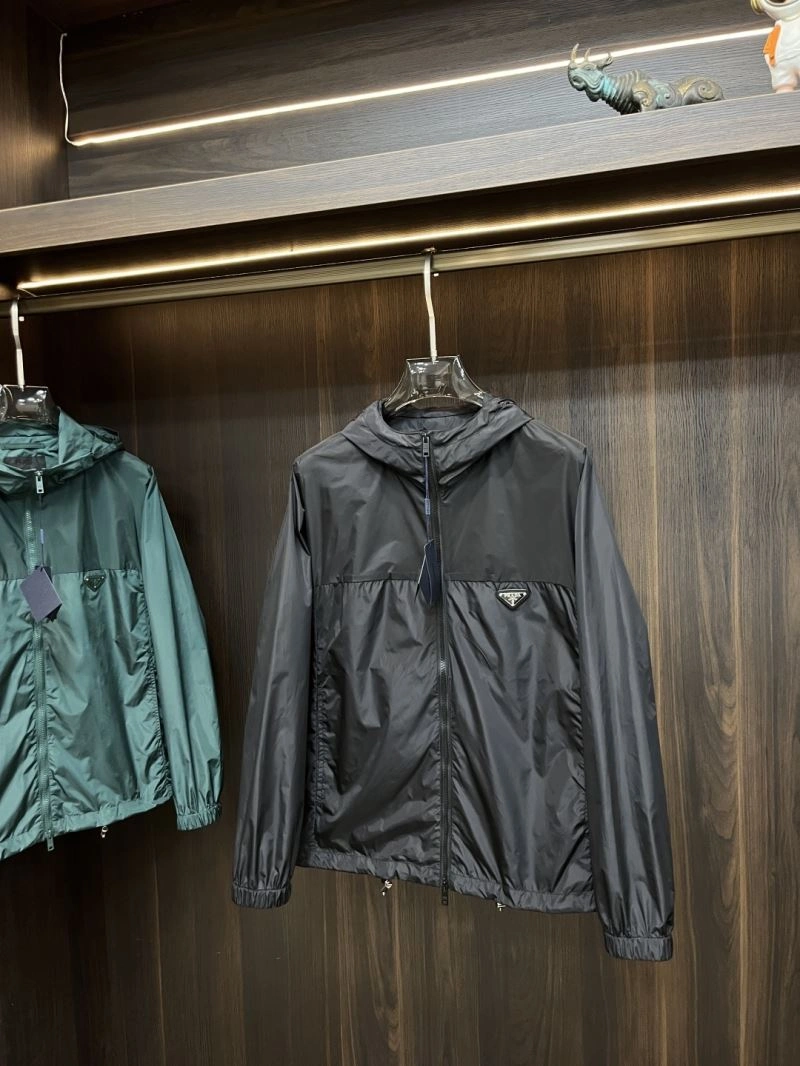 Premium Prada Outwear 168854