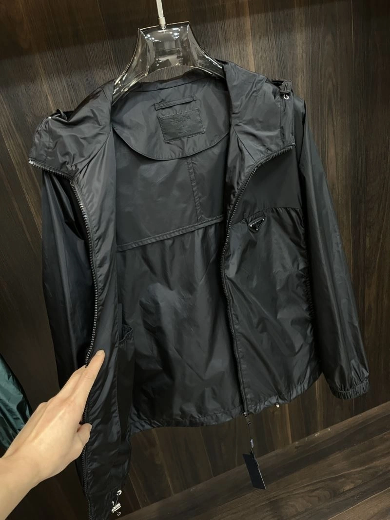 Premium Prada Outwear 168854