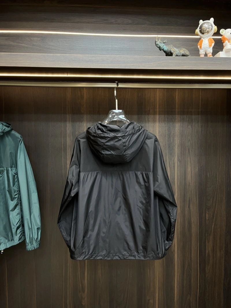 Premium Prada Outwear 168854