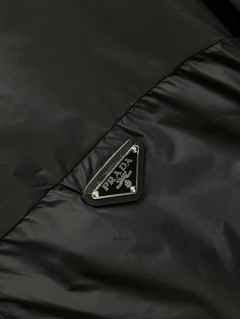 Premium Prada Outwear 168854