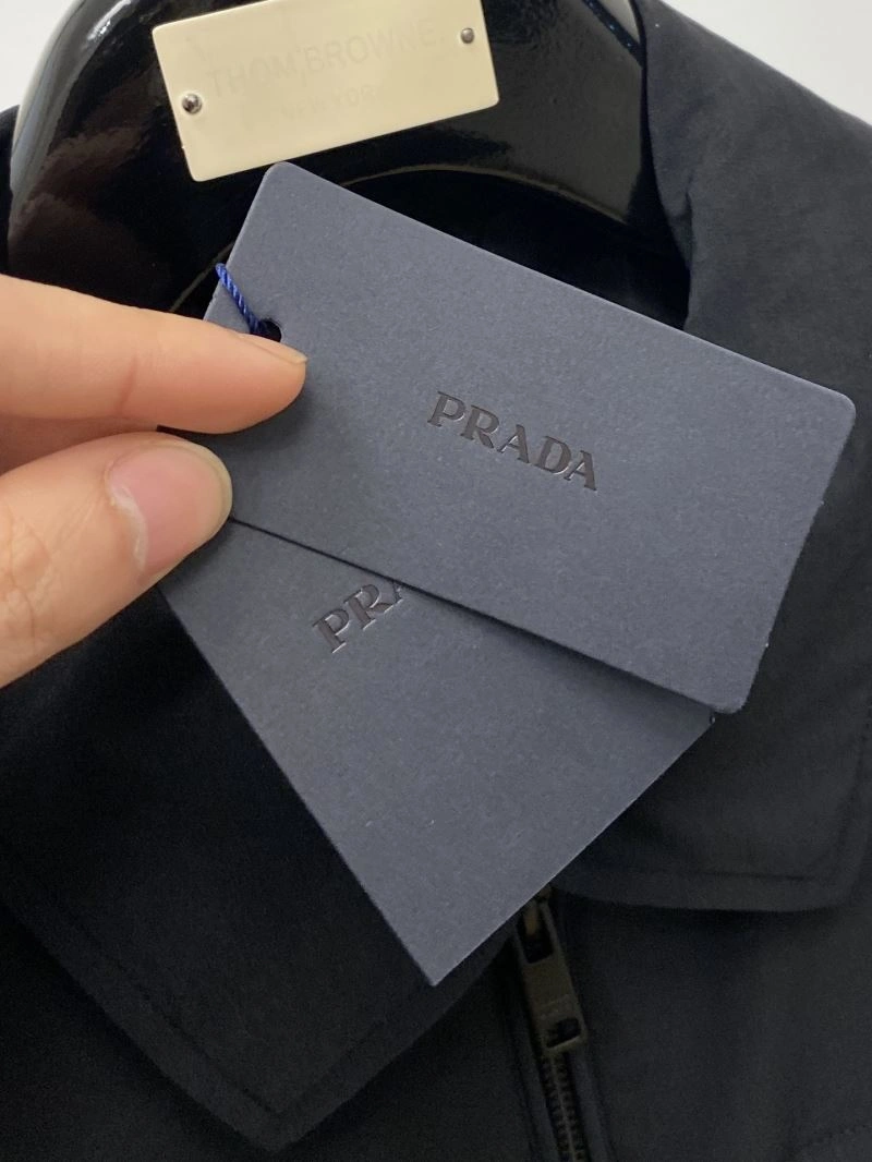 Durable Prada Outwear 168813