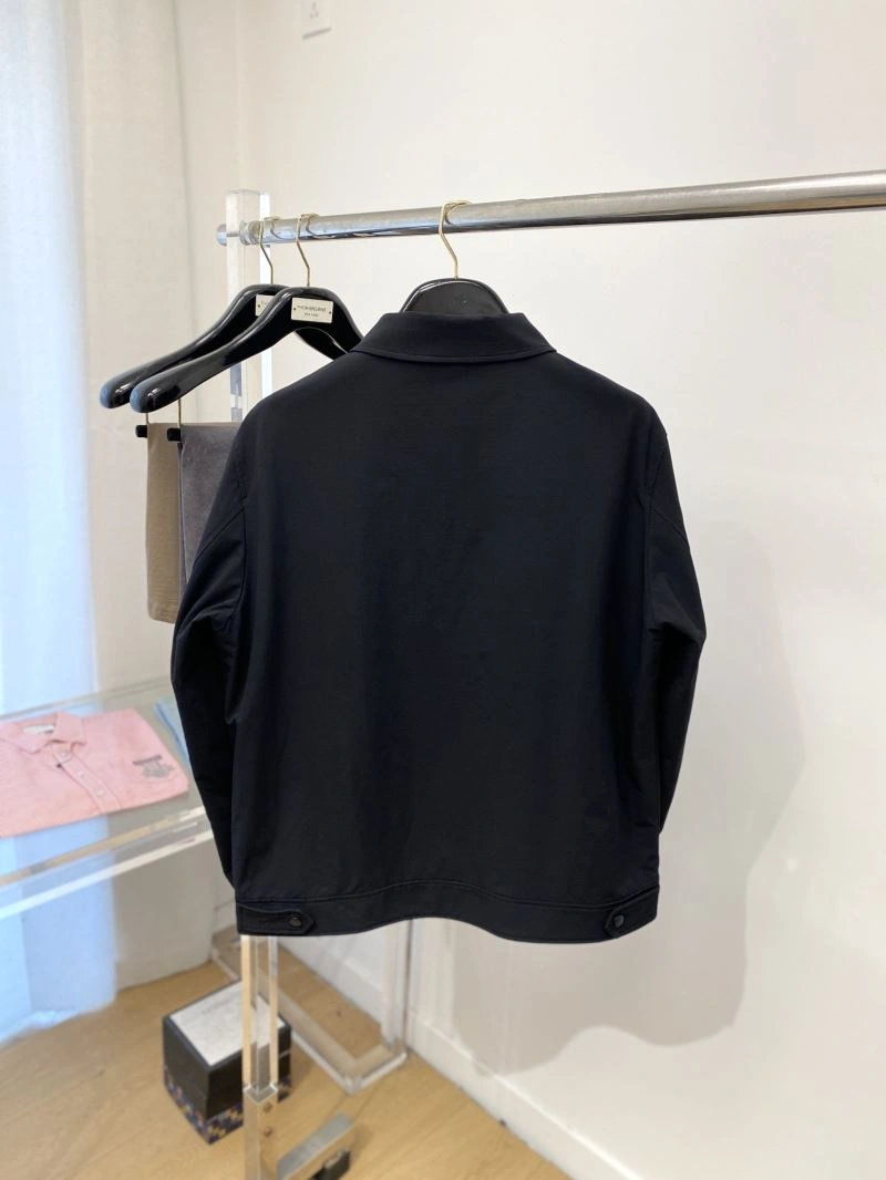 Durable Prada Outwear 168813
