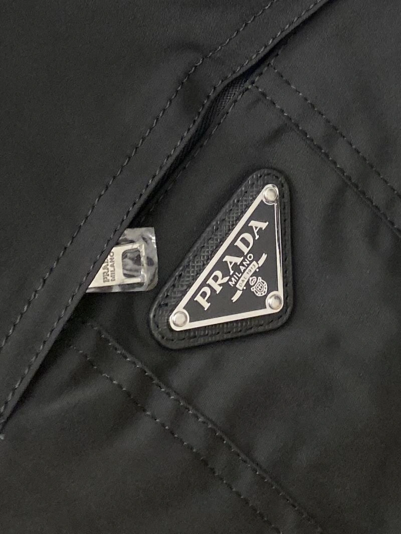 Prada Outwear ZipUp 168798