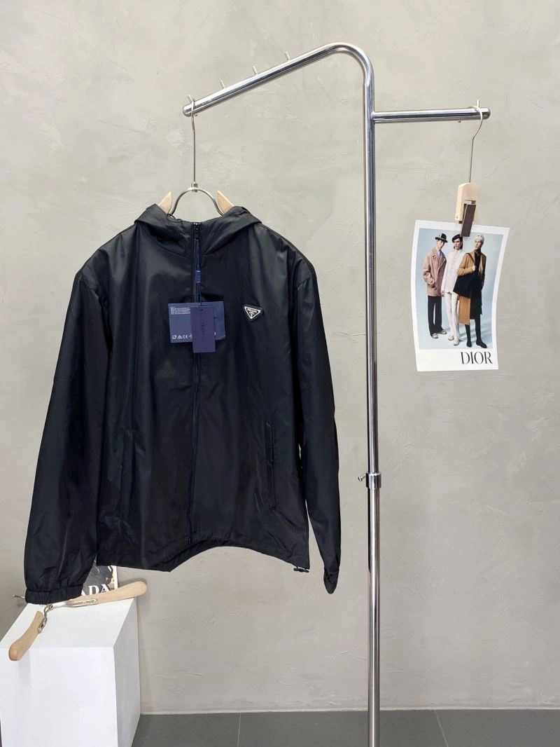 MultiPurpose Prada Outwear 168793
