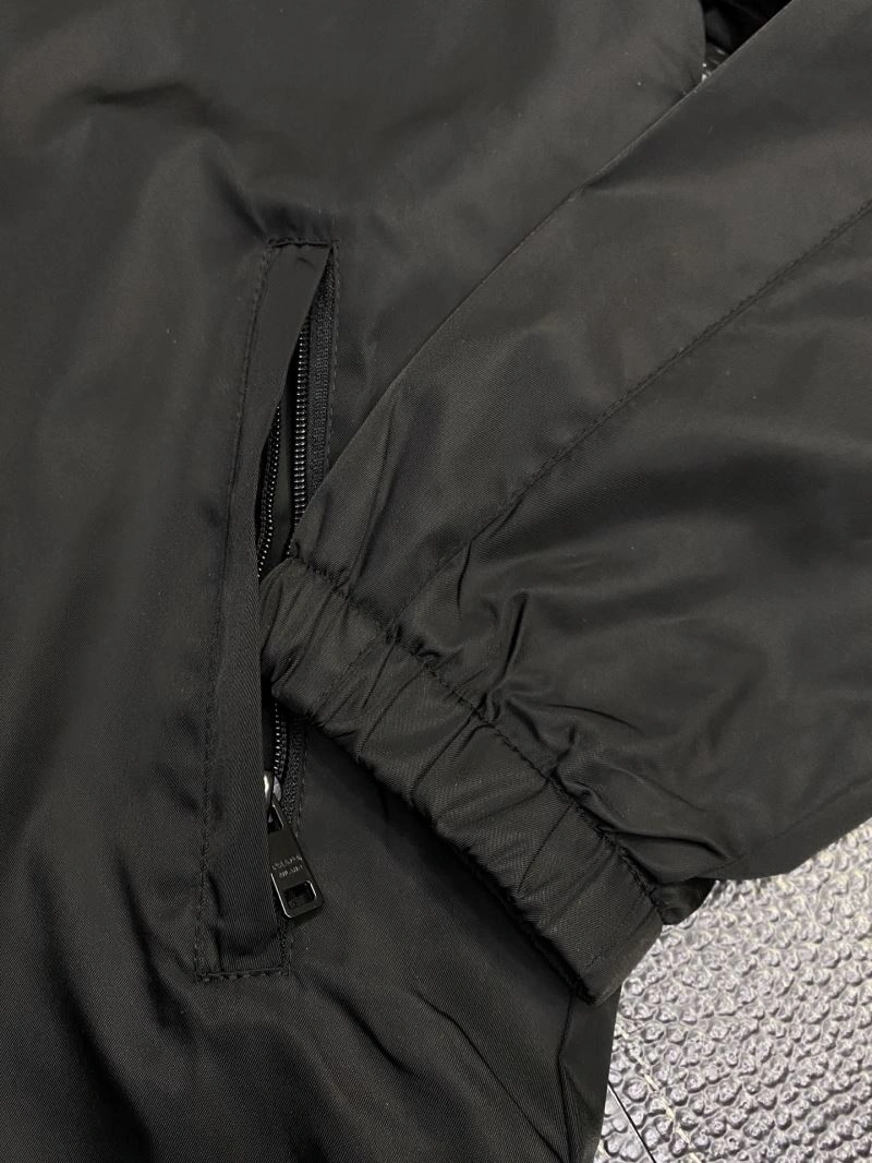 MultiPurpose Prada Outwear 168793