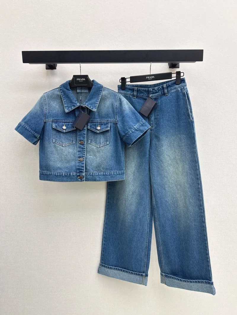 ZipUp Prada Outwear 166323