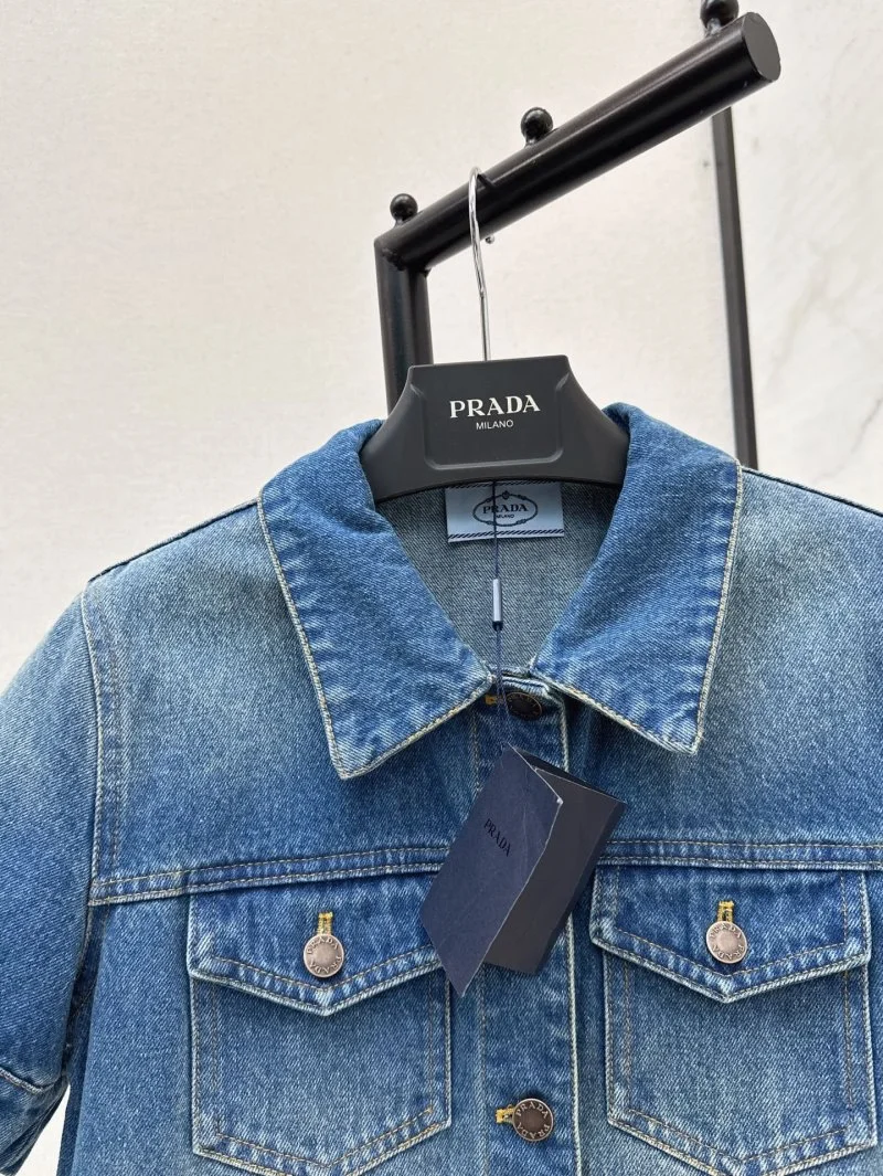 ZipUp Prada Outwear 166323