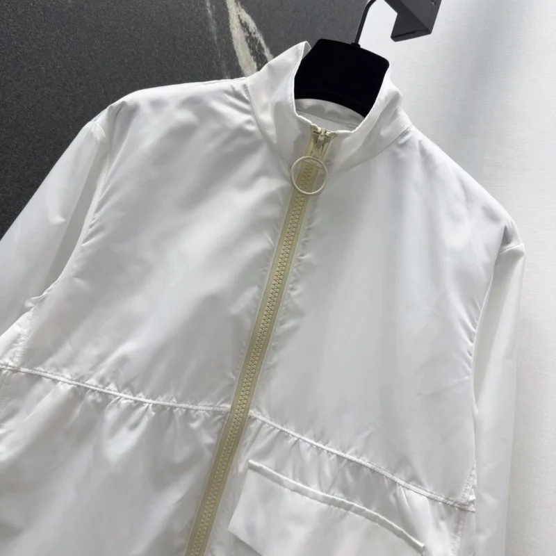 Flexible Prada Outwear 166322