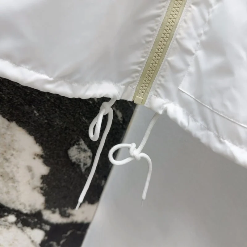 Flexible Prada Outwear 166322