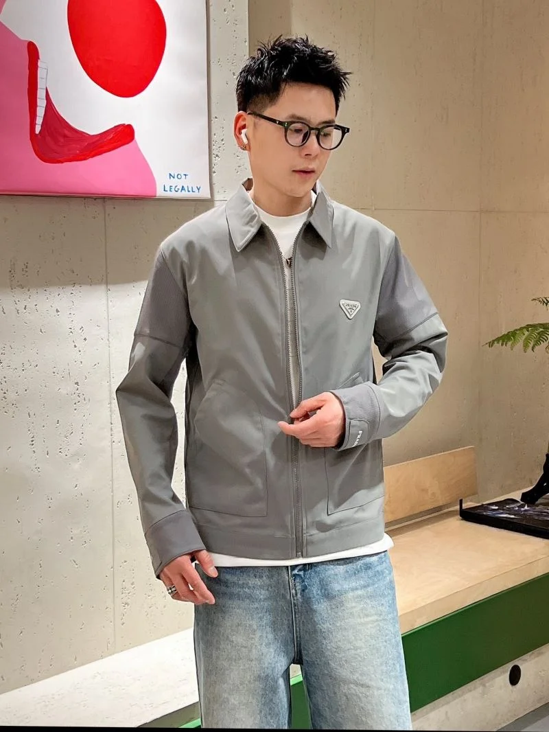 Prada Outwear TimelessDesign 168186