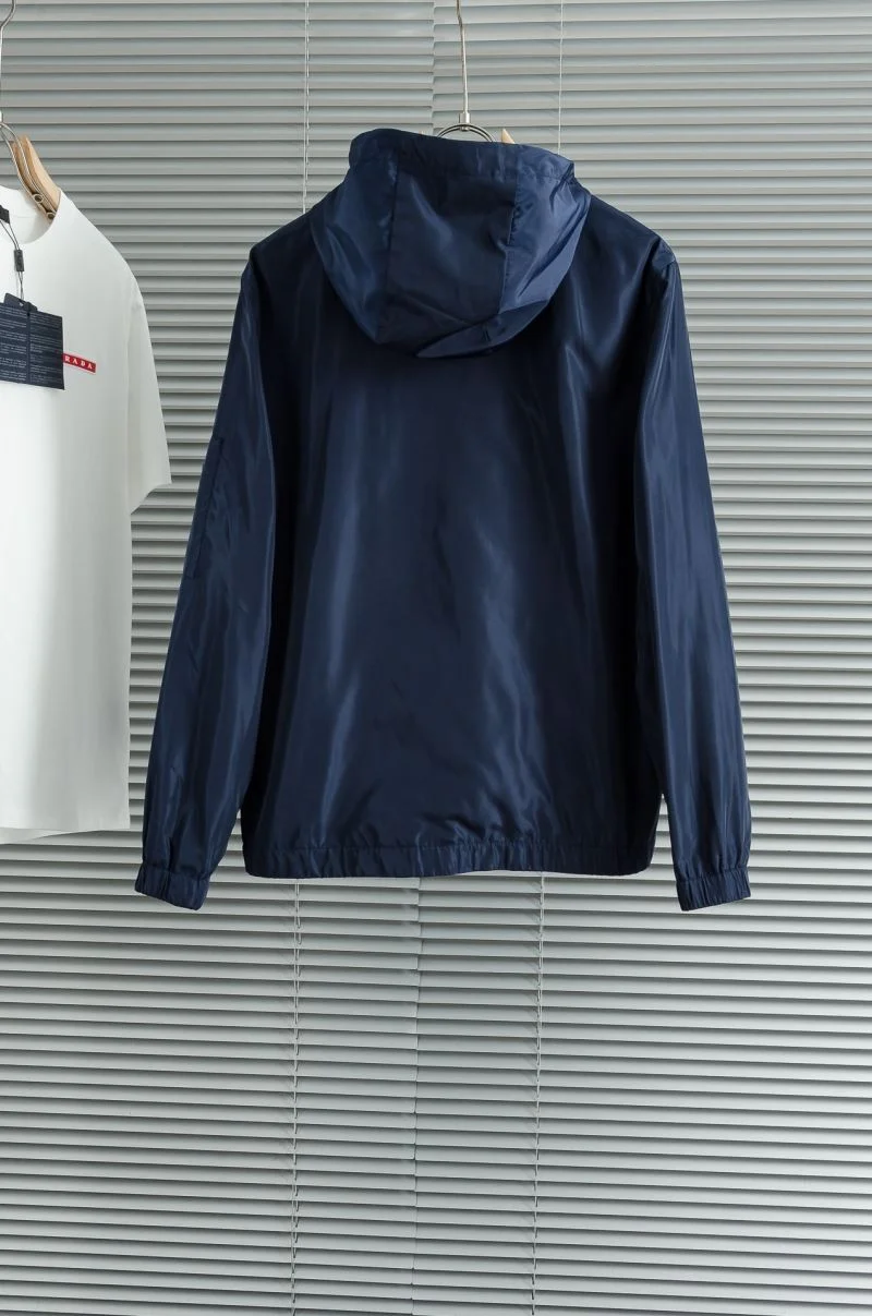 Comfortable Prada Outwear 168179