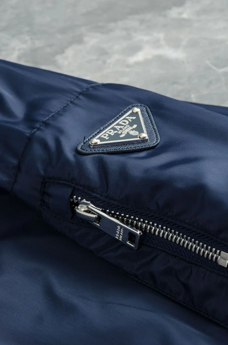 Comfortable Prada Outwear 168179